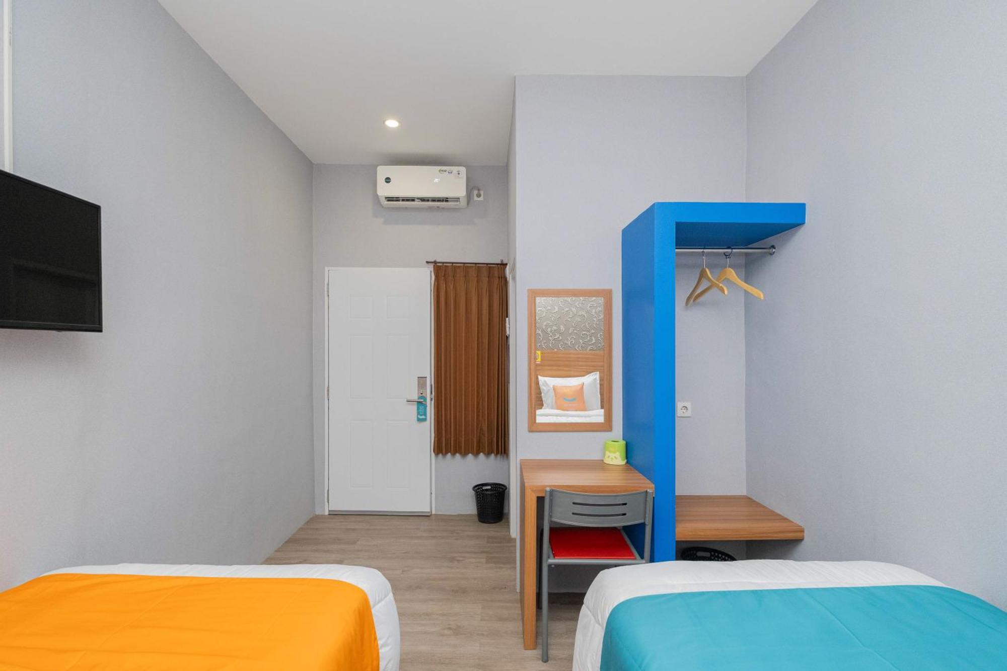 Sans Wm Hotel Blitar المظهر الخارجي الصورة